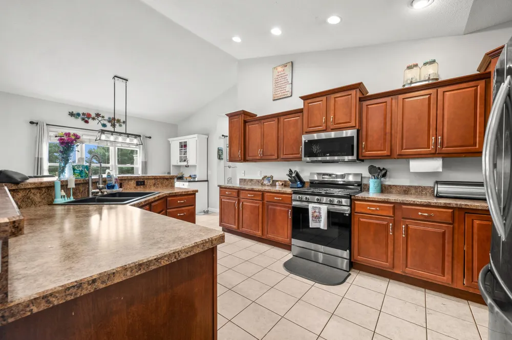 69265 Sundance Drive Edwardsburg, MI 49112