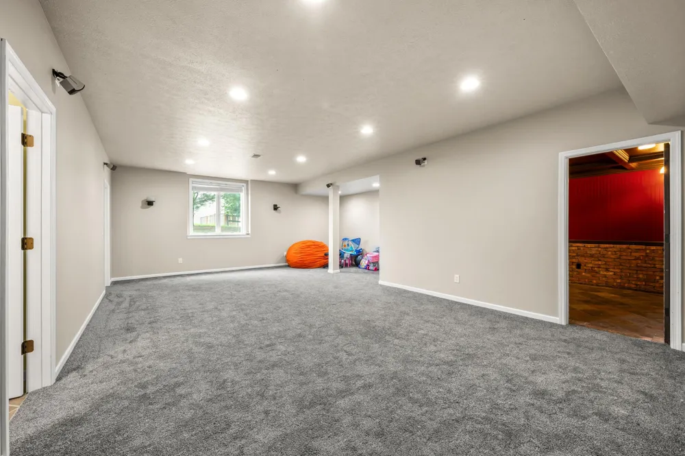 69265 Sundance Drive Edwardsburg, MI 49112