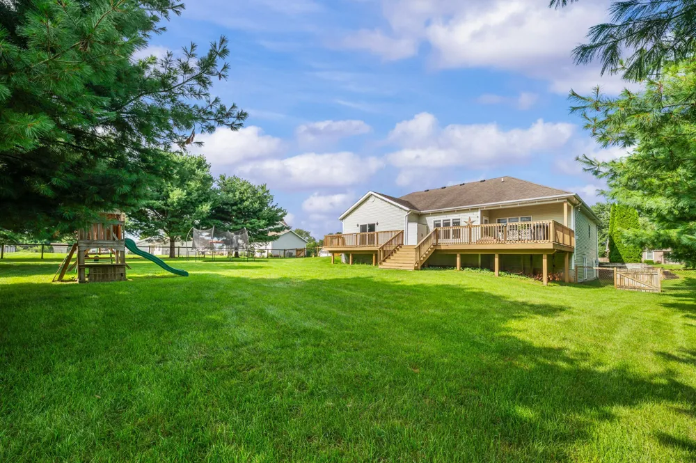 69265 Sundance Drive Edwardsburg, MI 49112