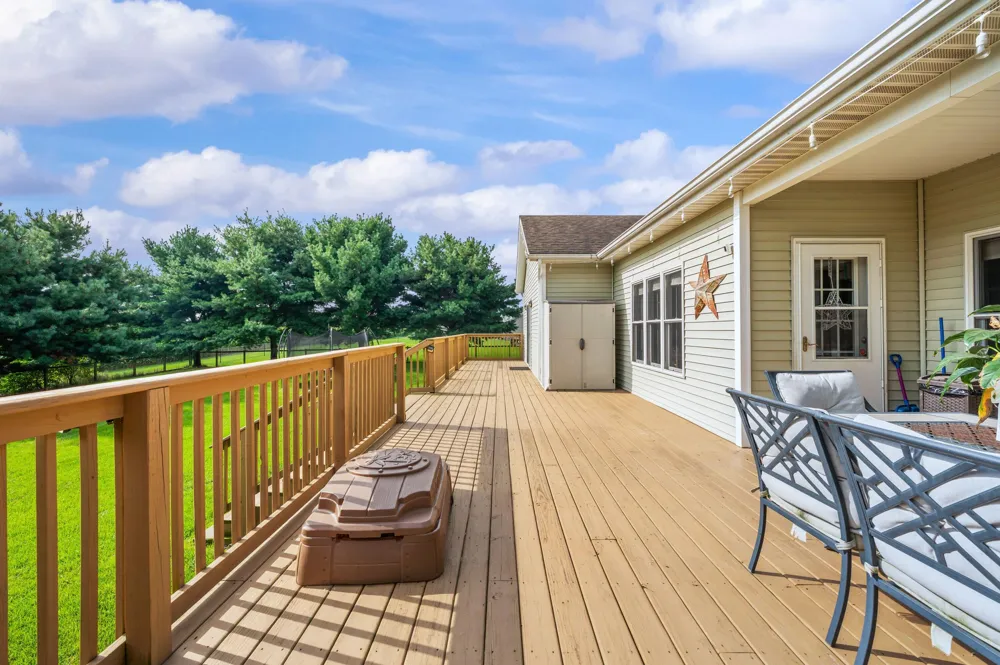 69265 Sundance Drive Edwardsburg, MI 49112