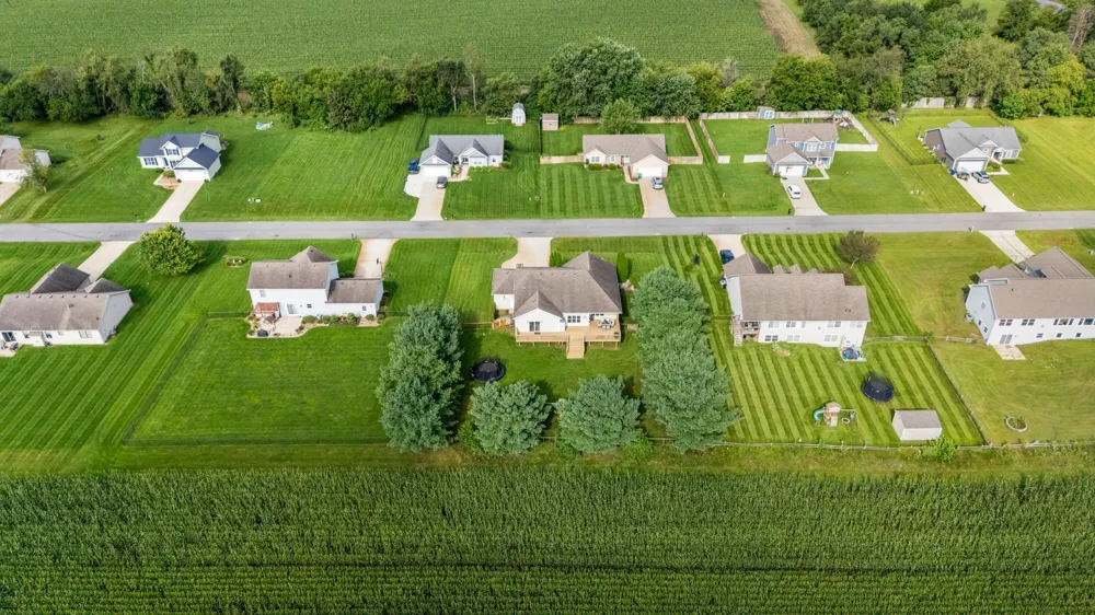 69265 Sundance Drive Edwardsburg, MI 49112