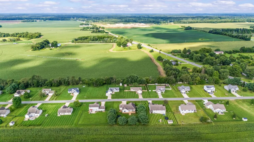 69265 Sundance Drive Edwardsburg, MI 49112