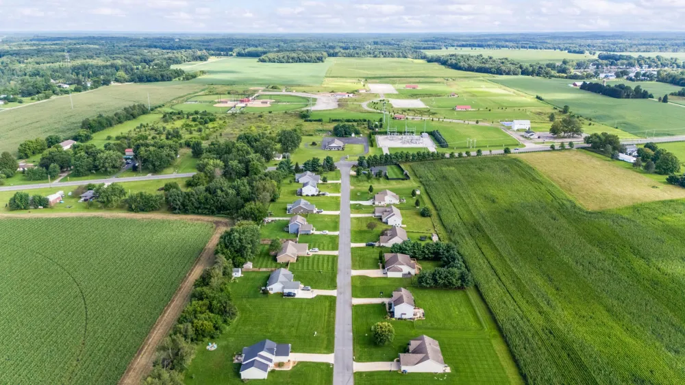 69265 Sundance Drive Edwardsburg, MI 49112