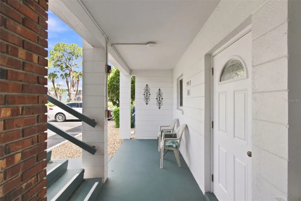 5913 17TH STREET W #1 Bradenton, FL 34207