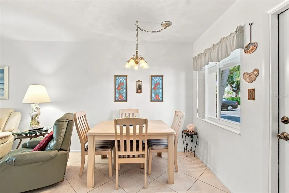 5913 17TH STREET W #1 Bradenton, FL 34207