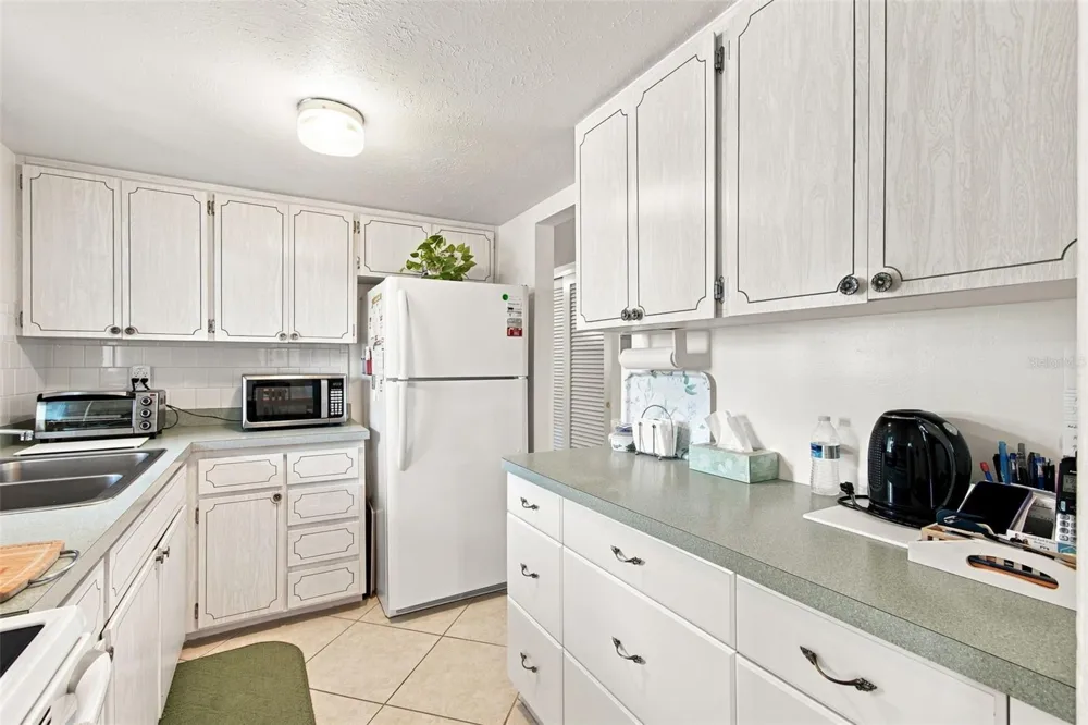 5913 17TH STREET W #1 Bradenton, FL 34207