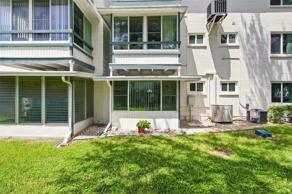 5913 17TH STREET W #1 Bradenton, FL 34207