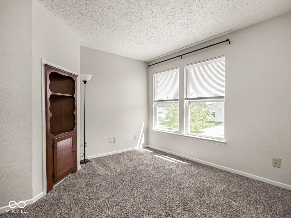 914 Indigo Drive Greenfield, IN 46140