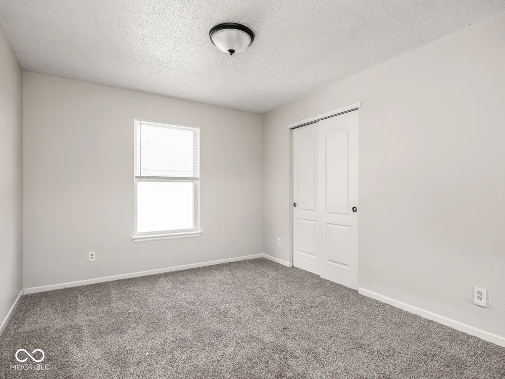 914 Indigo Drive Greenfield, IN 46140