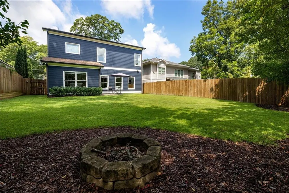 295 3rd Avenue Avondale Estates, GA 30002