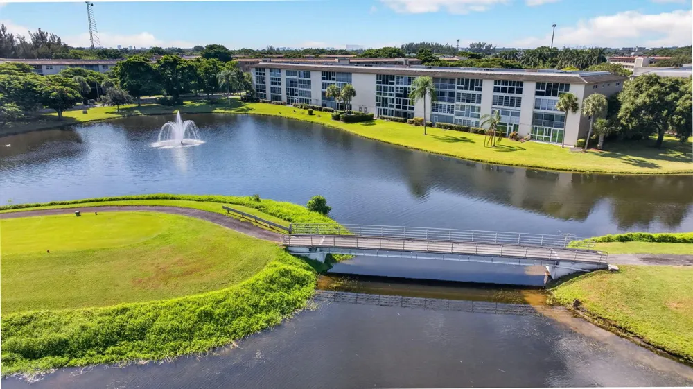 4301 MARTINIQUE CIRCLE #G4 Coconut Creek, FL 33066