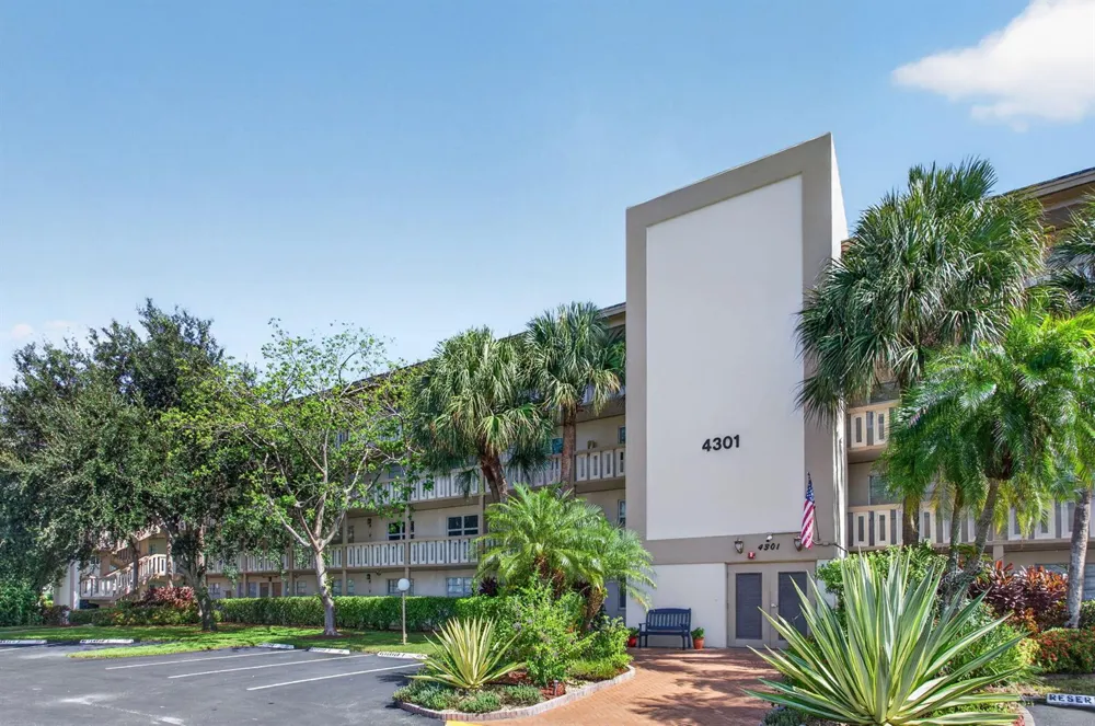 4301 MARTINIQUE CIRCLE #G4 Coconut Creek, FL 33066