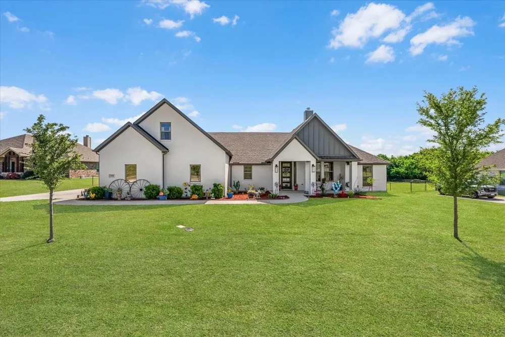 250 Odell Road Springtown, TX 76082