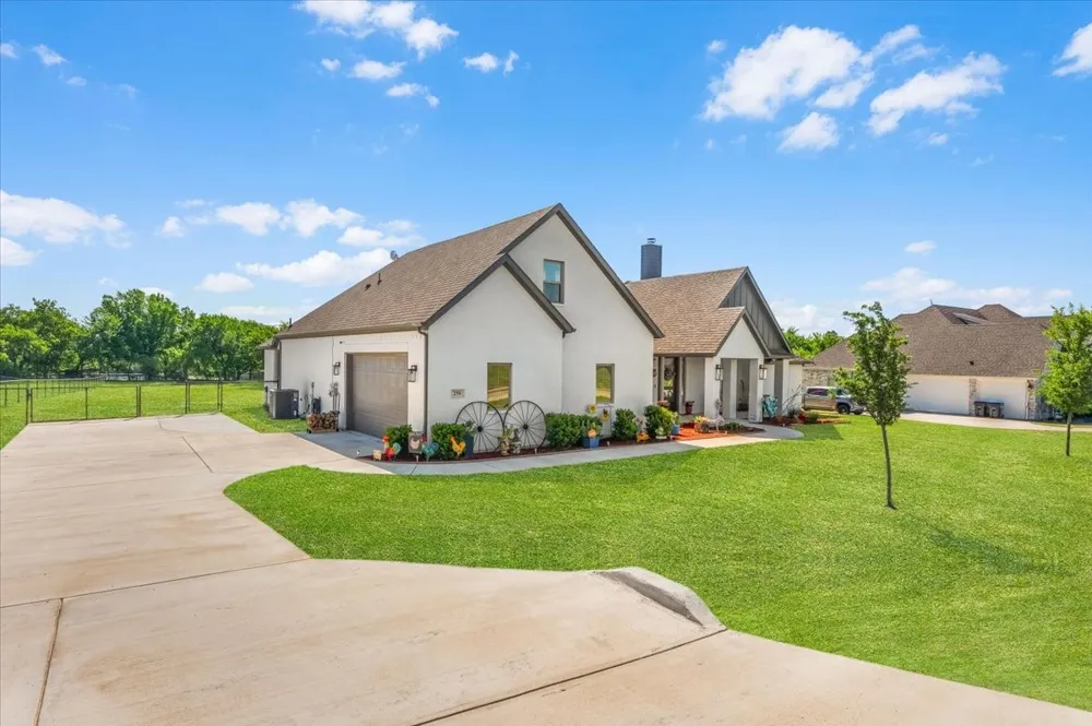 250 Odell Road Springtown, TX 76082