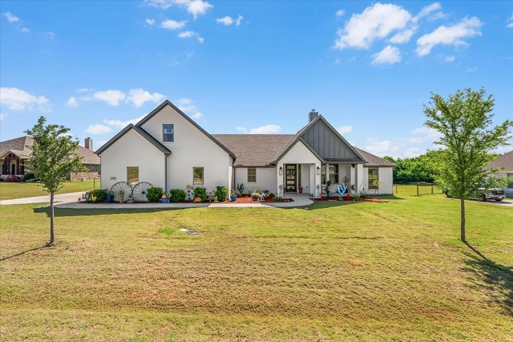 250 Odell Road Springtown, TX 76082