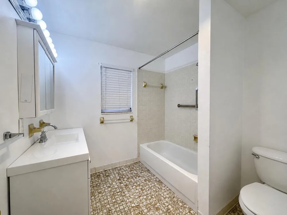 1733 3rd Avenue #24 Lake Worth, FL 33460