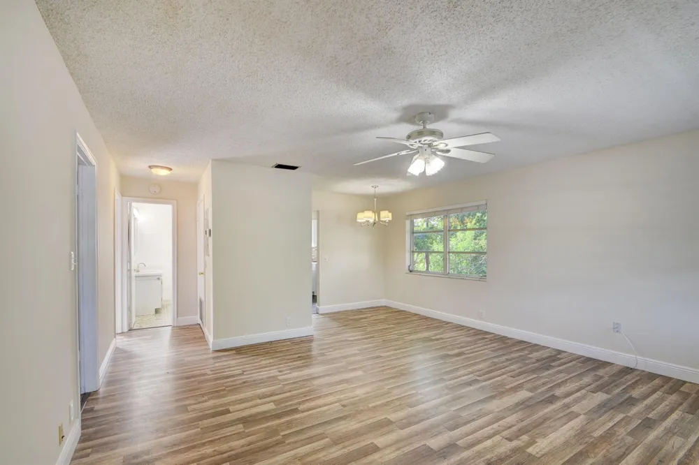 1733 3rd Avenue #24 Lake Worth, FL 33460