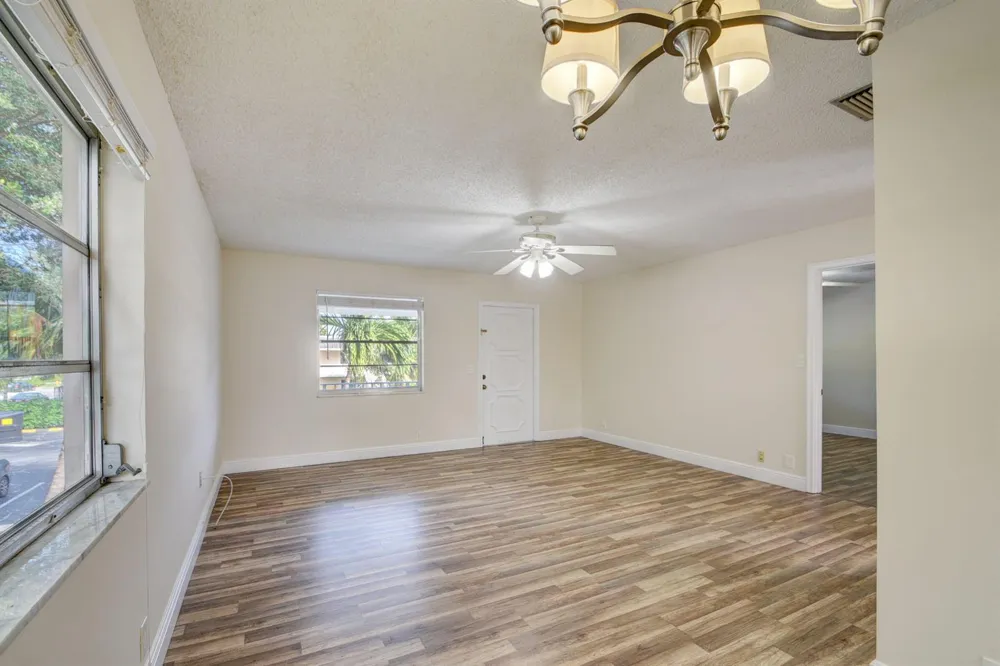 1733 3rd Avenue #24 Lake Worth, FL 33460