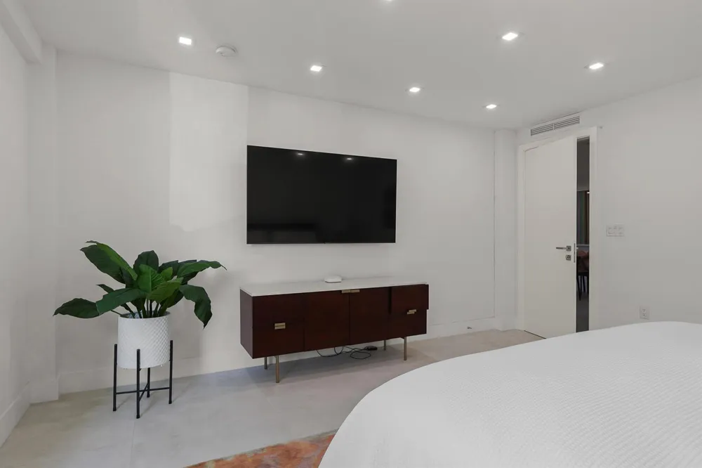 170 OCEAN BOULEVARD #209 Palm Beach, FL 33480