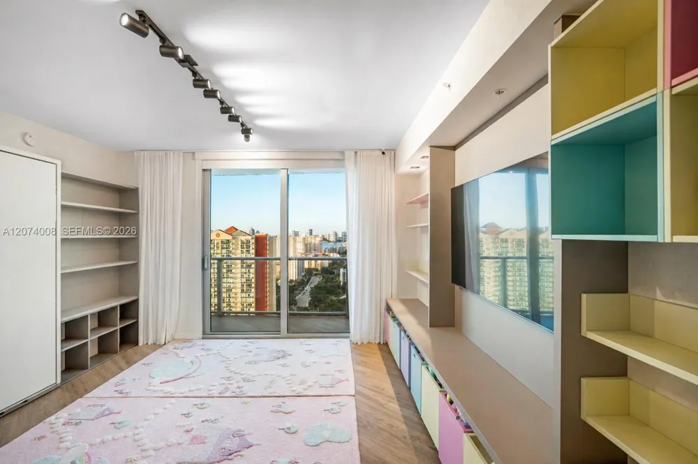 330 Sunny Isles Blvd #5-2403 Sunny Isles Beach, FL 33160