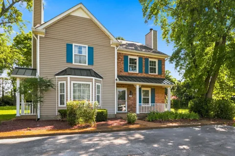 210 Yarmouth Ct