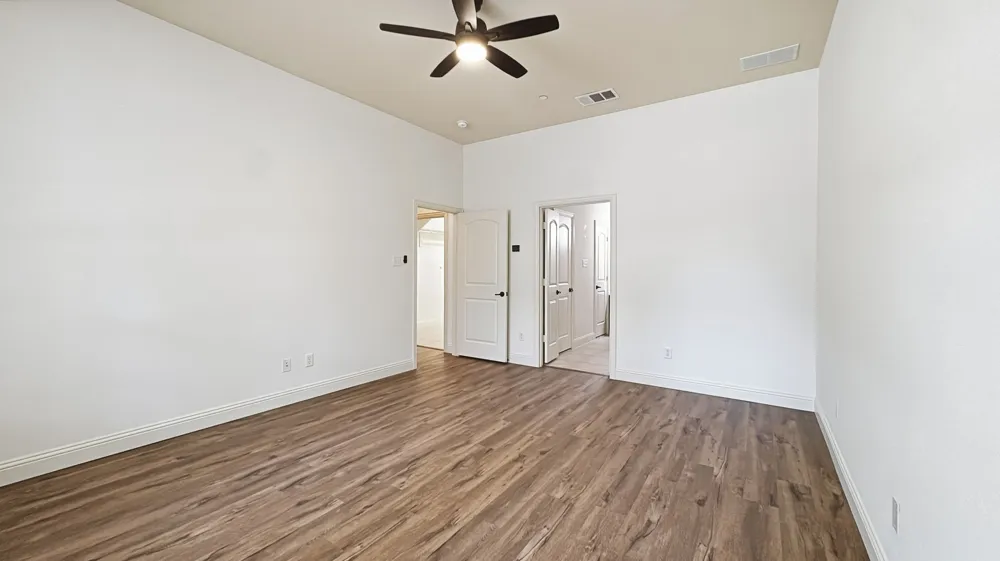 6468 Love Drive Irving, TX 75039