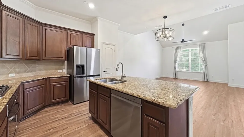 6468 Love Drive Irving, TX 75039
