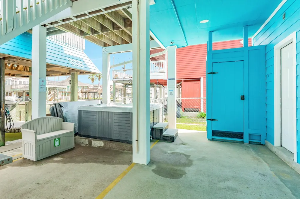 21714 Frio Drive Galveston, TX 77554