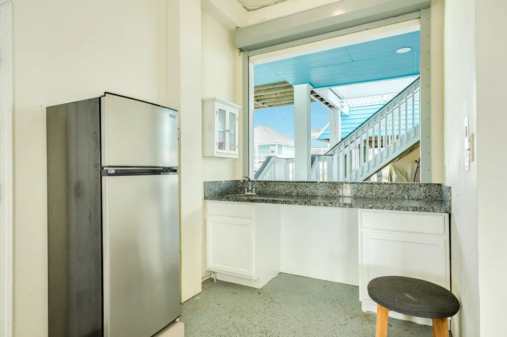 21714 Frio Drive Galveston, TX 77554