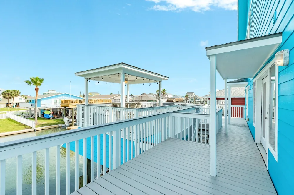 21714 Frio Drive Galveston, TX 77554