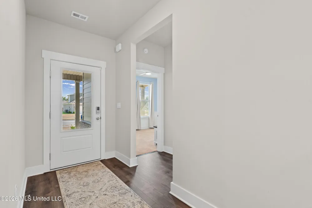 2084 Tulip Drive Hernando, MS 38632