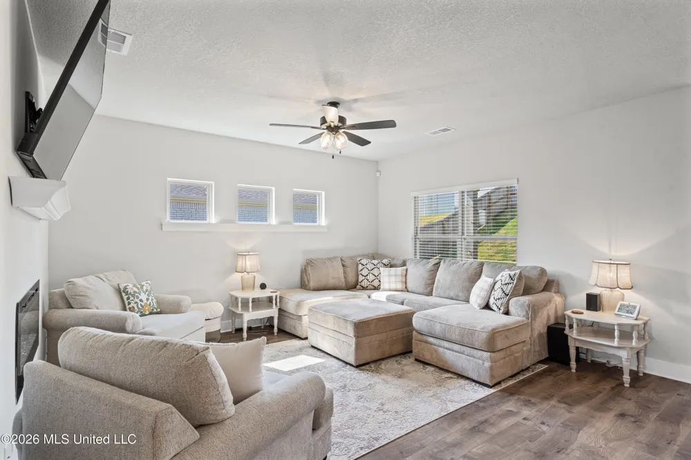 2084 Tulip Drive Hernando, MS 38632