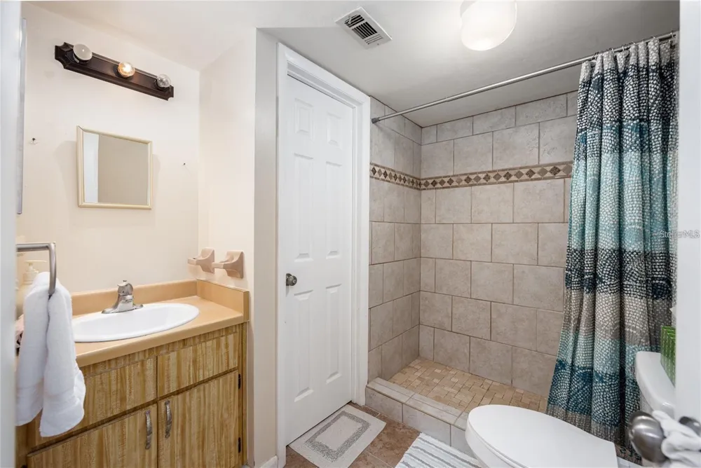 4704 SW 67TH TERRACE Gainesville, FL 32608