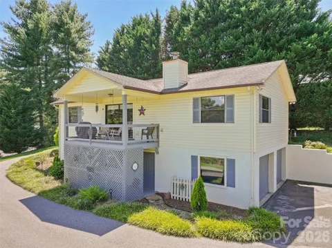 43 Thoren Court