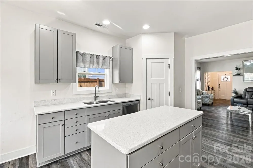 15 Hyde Park Place Arden, NC 28704