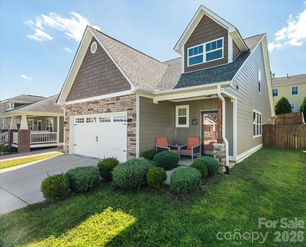 15 Hyde Park Place Arden, NC 28704