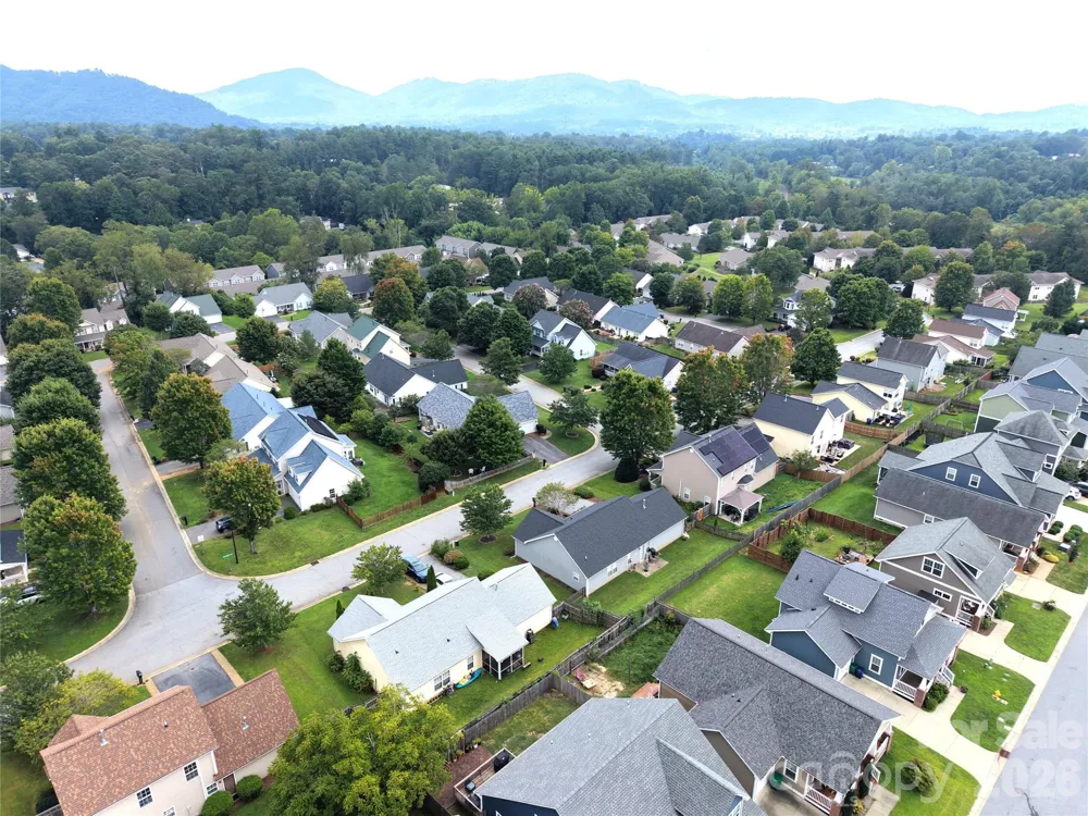 15 Hyde Park Place Arden, NC 28704