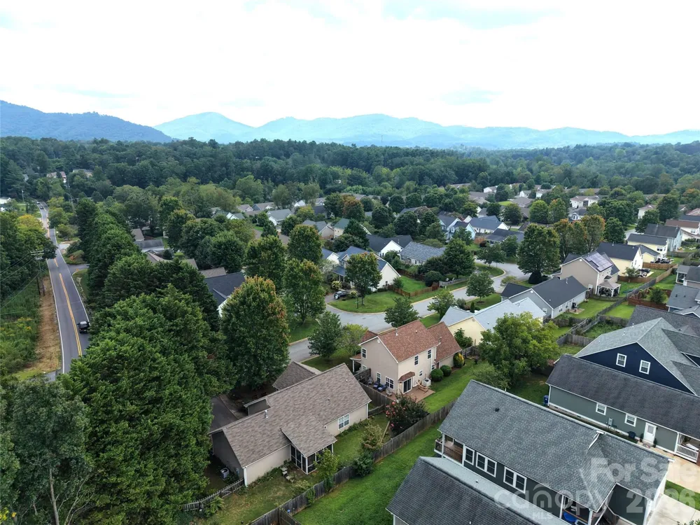 15 Hyde Park Place Arden, NC 28704
