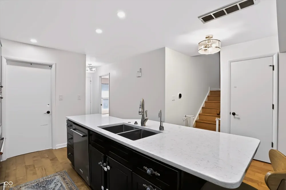 4235 Larkspur Trace Indianapolis, IN 46237