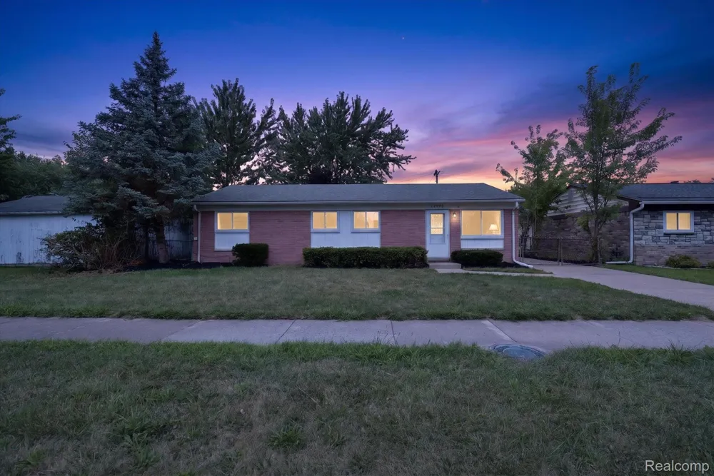 26990 Leroy Street Taylor City, MI 48180
