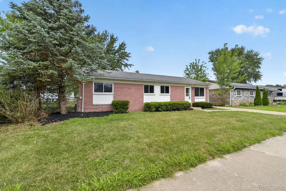26990 Leroy Street Taylor City, MI 48180