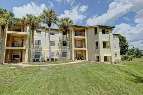 3038 PARKWAY BOULEVARD #305