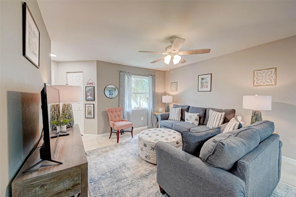 3038 PARKWAY BOULEVARD #305 Kissimmee, FL 34747