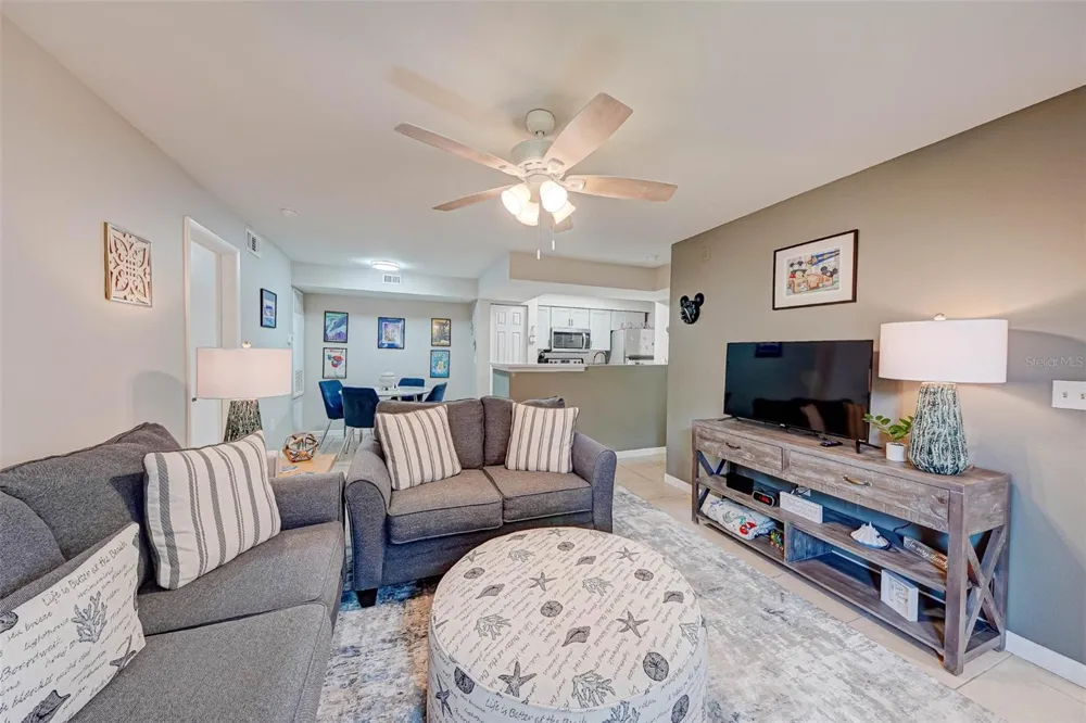 3038 PARKWAY BOULEVARD #305 Kissimmee, FL 34747