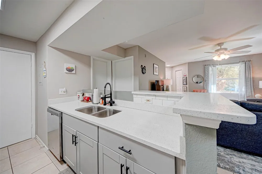 3038 PARKWAY BOULEVARD #305 Kissimmee, FL 34747