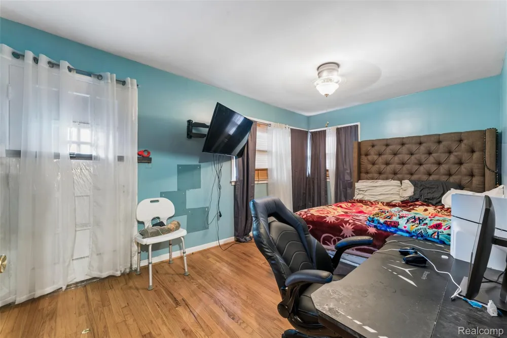 1610 Garfield Avenue Lincoln Park City, MI 48146