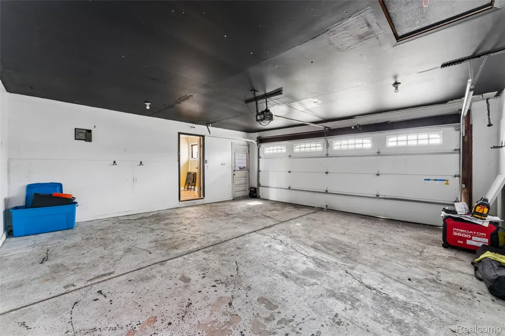 1610 Garfield Avenue Lincoln Park City, MI 48146