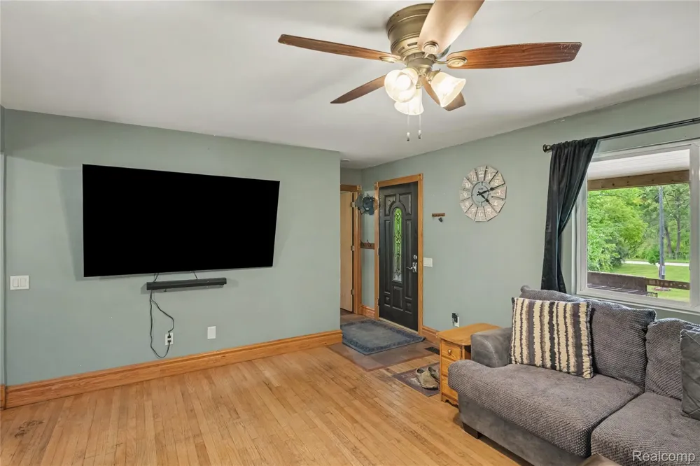 193 Miller Lake Rd. Deerfield Township, MI 48421