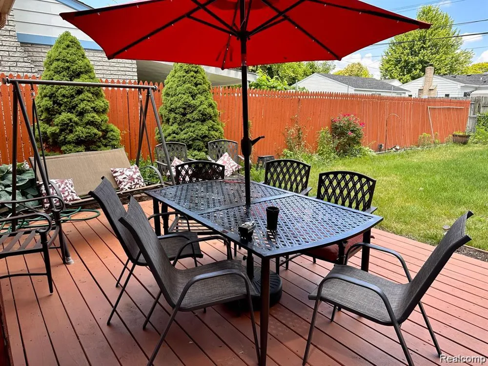 39752 Edmundton Drive Canton Charter Township, MI 48187