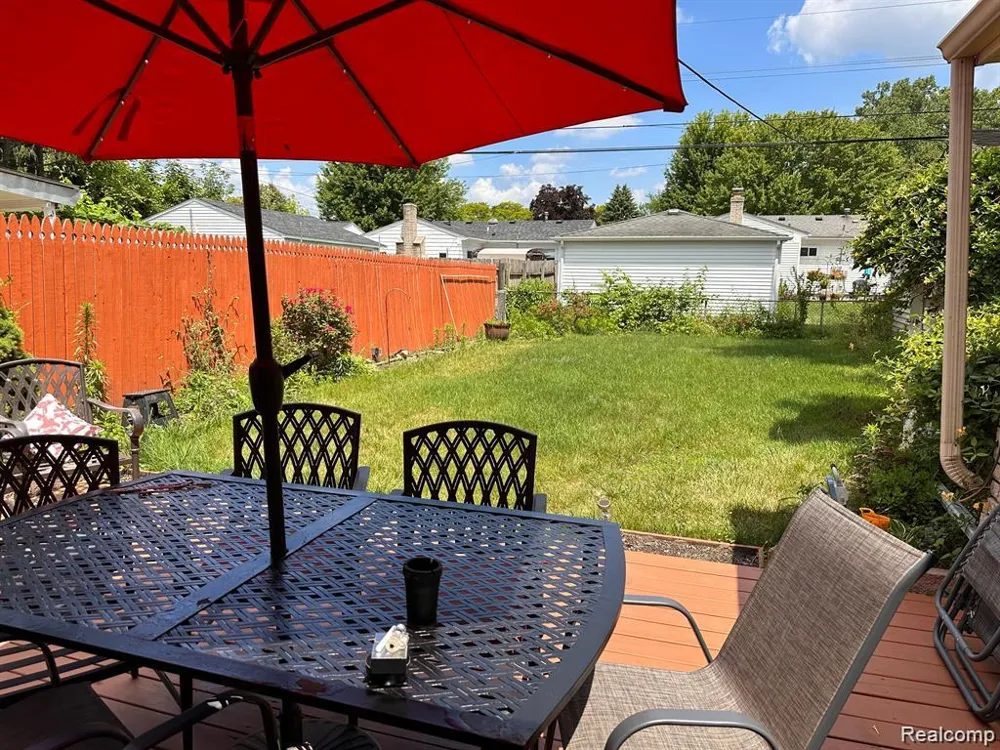 39752 Edmundton Drive Canton Charter Township, MI 48187